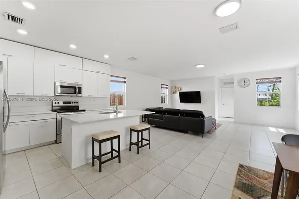 $4,600 | 2284 Northwest 130th Street, Miami, FL 33167
