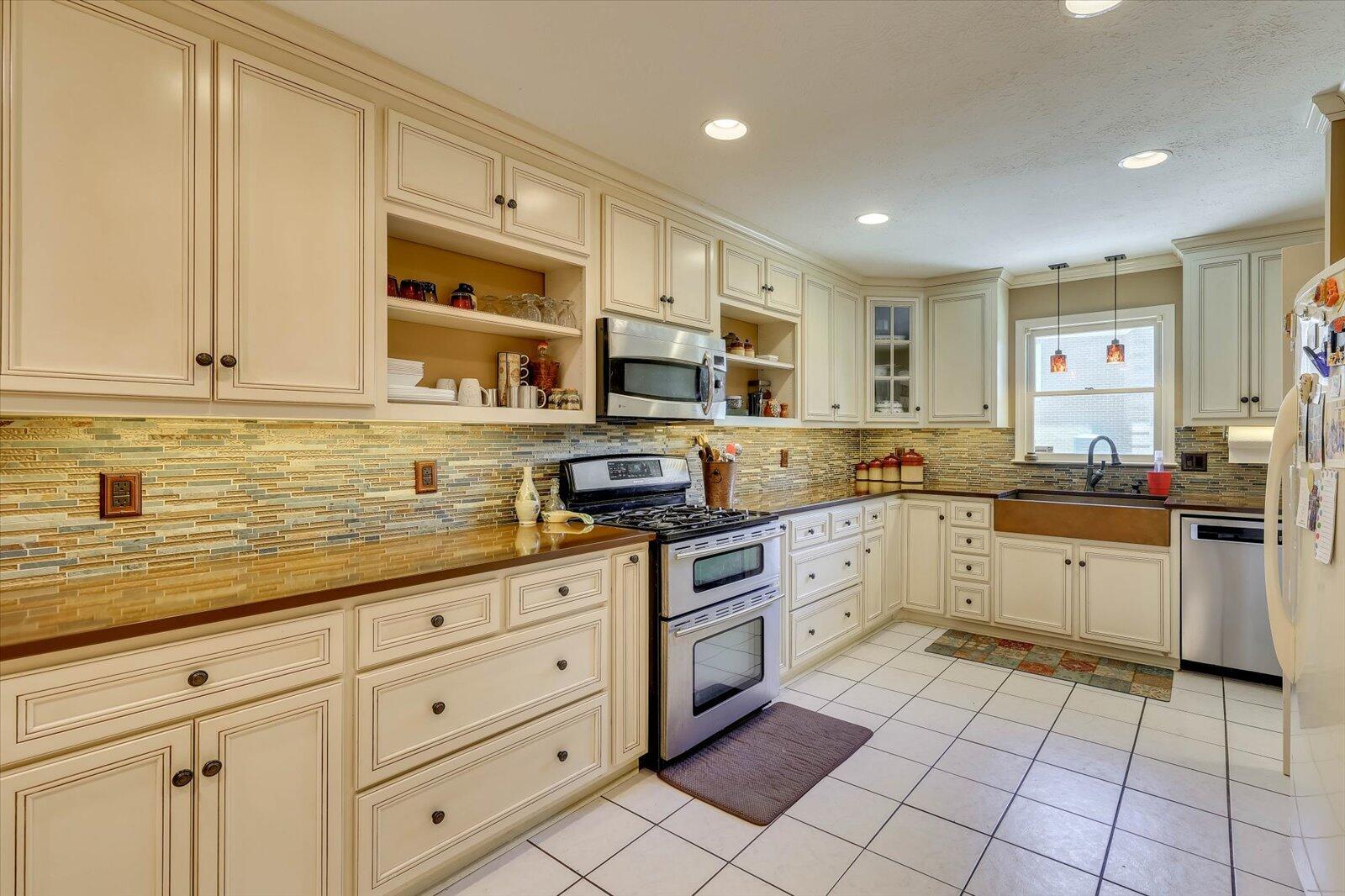 3732 Inverness Way Martinez, GA 30907 - Photo 11 of 61 11-111