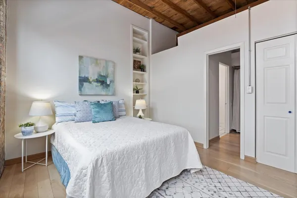 $3,300 | 2510 North Wayne Avenue, Unit 308, Chicago, IL 60614