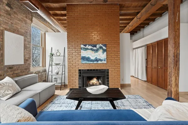 $3,300 | 2510 North Wayne Avenue, Unit 308, Chicago, IL 60614