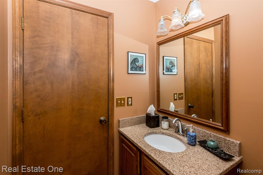 41344 Beacon Road Novi, MI 48375 - Photo 47 of 78
