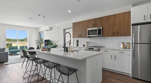 $685,000 | 203 Lowell Street, Unit 318, Wilmington, MA 01887