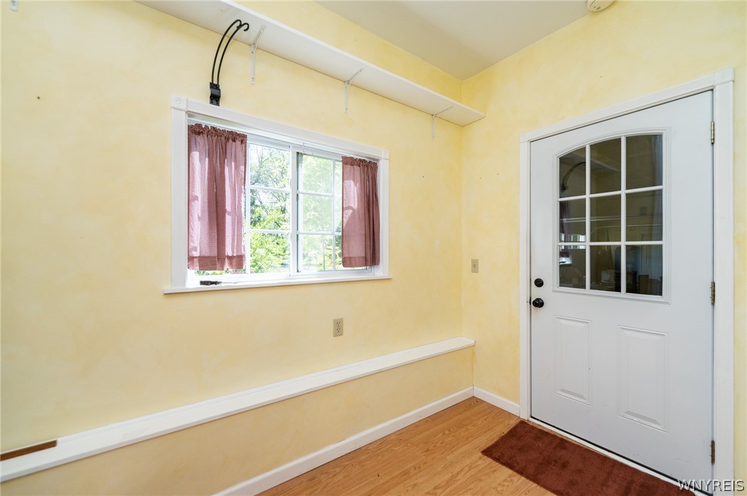 9318 Creek Road Batavia, NY 14020 - Photo 12 of 46