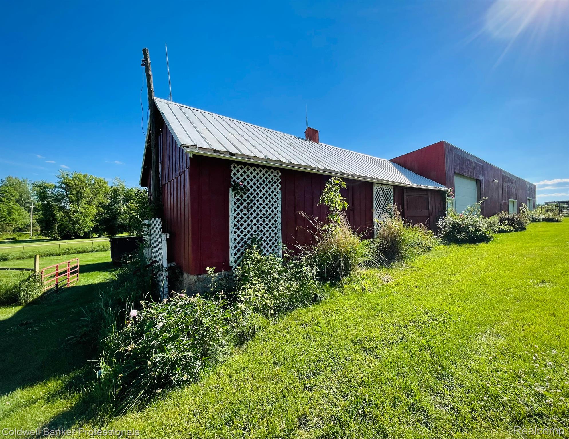 9845 Willits Road Mayville, MI 48744 - Photo 7 of 46 Gallery Image 7