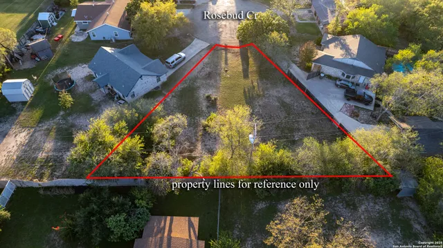 $63,000 | 11 Rosebud Circle, Uvalde, TX 78801