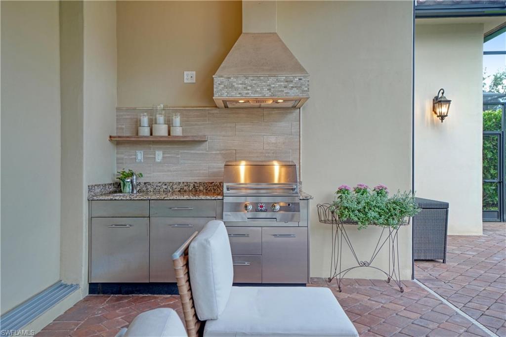 9313 Vercelli Court Naples, FL 34113 - Photo 22 of 27