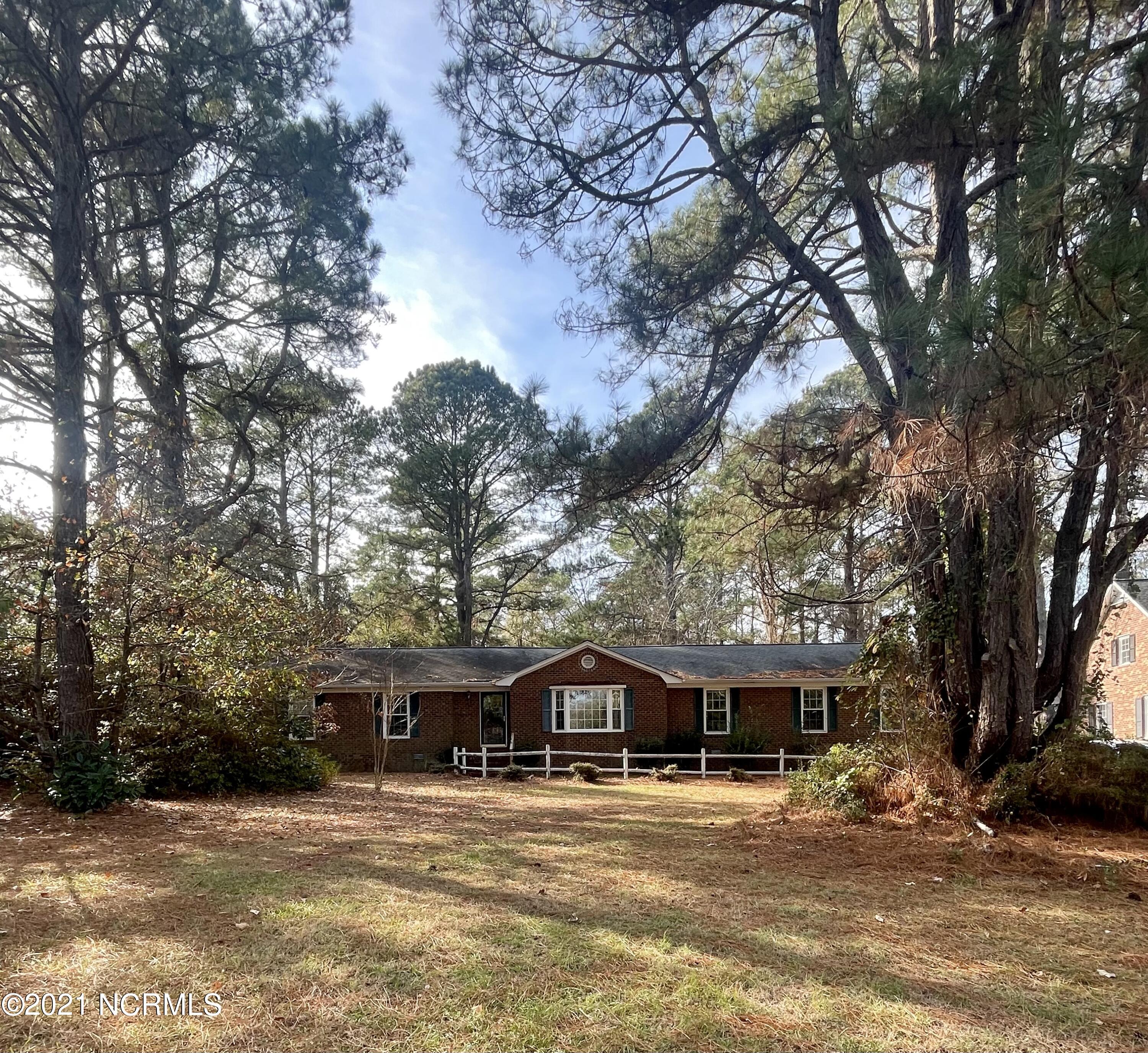 318 King George Road Greenville, NC 27858 - Photo 1 of 25 318 King George