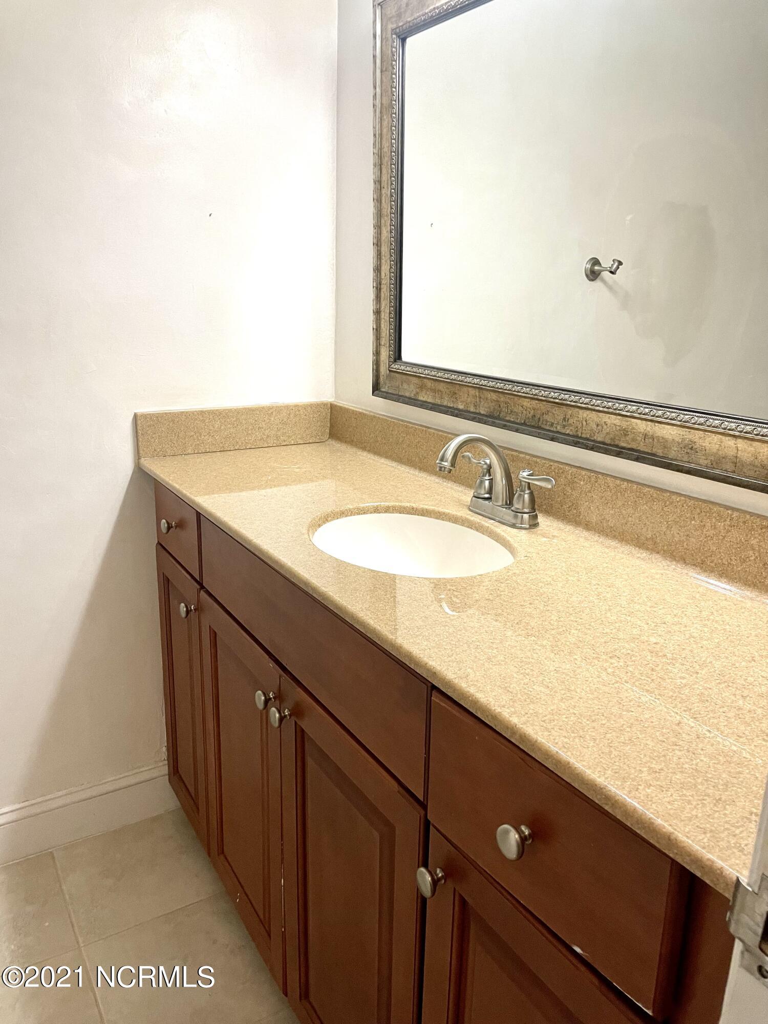 318 King George Road Greenville, NC 27858 - Photo 19 of 25 Bathroom 2