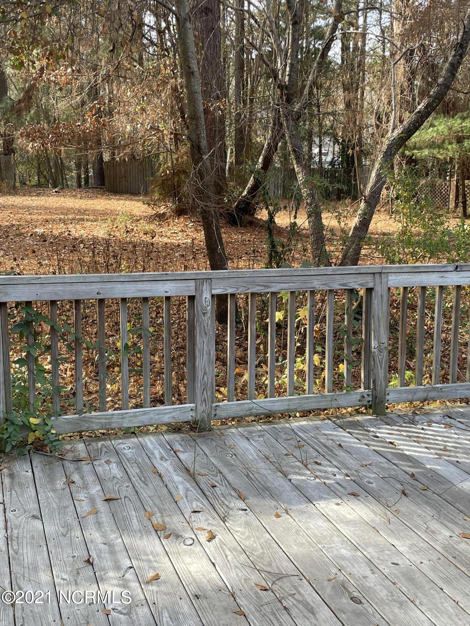 318 King George Road Greenville, NC 27858 - Photo 23 of 25 Deck