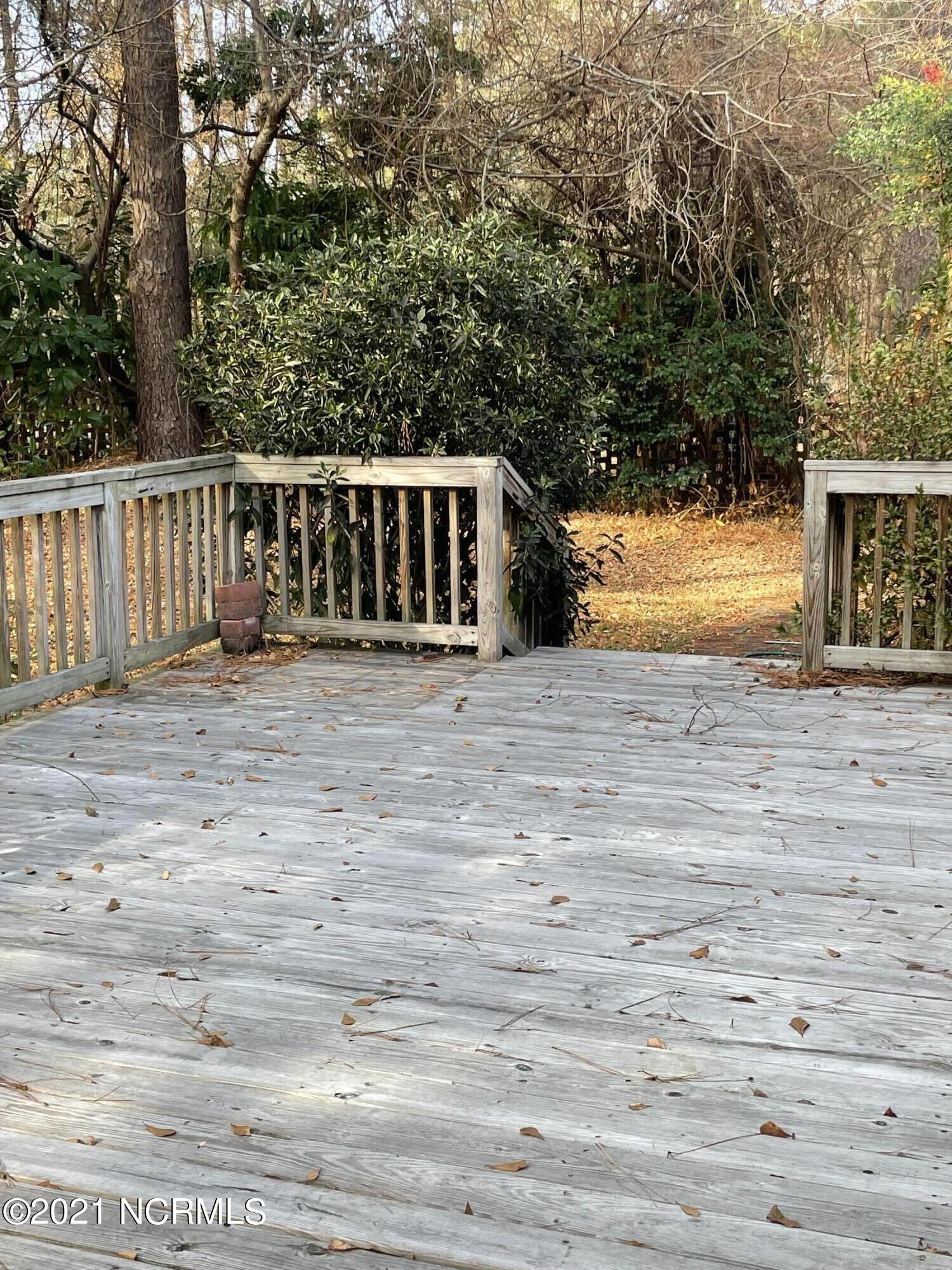 318 King George Road Greenville, NC 27858 - Photo 24 of 25 Deck (2)