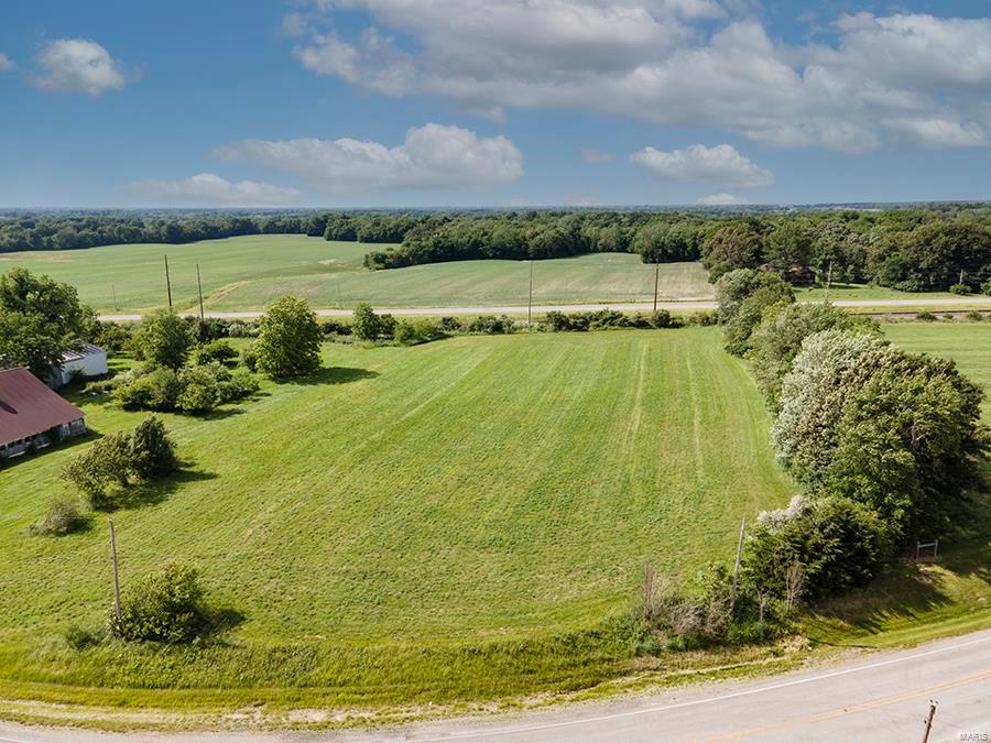 11765 Highland Road Highland, IL 62249 - Photo 1 of 6
