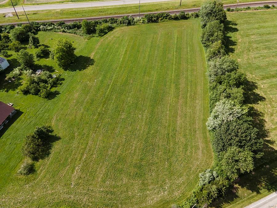 11765 Highland Road Highland, IL 62249 - Photo 2 of 6
