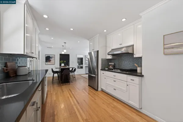 $2,450,000 | 10 Greenwood Court, Orinda, CA 94563