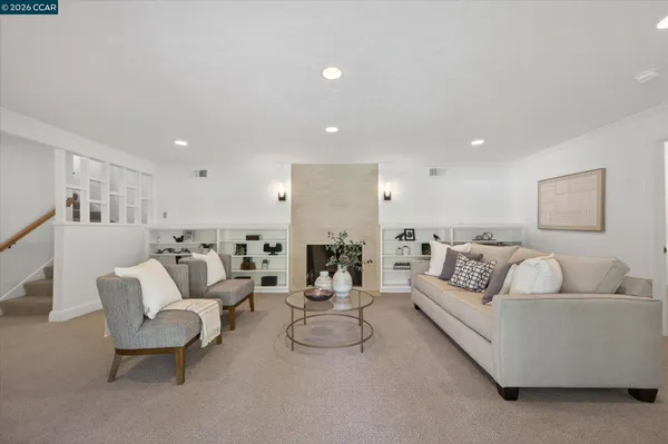 $2,450,000 | 10 Greenwood Court, Orinda, CA 94563