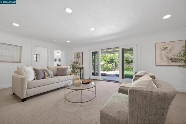 $2,450,000 | 10 Greenwood Court, Orinda, CA 94563