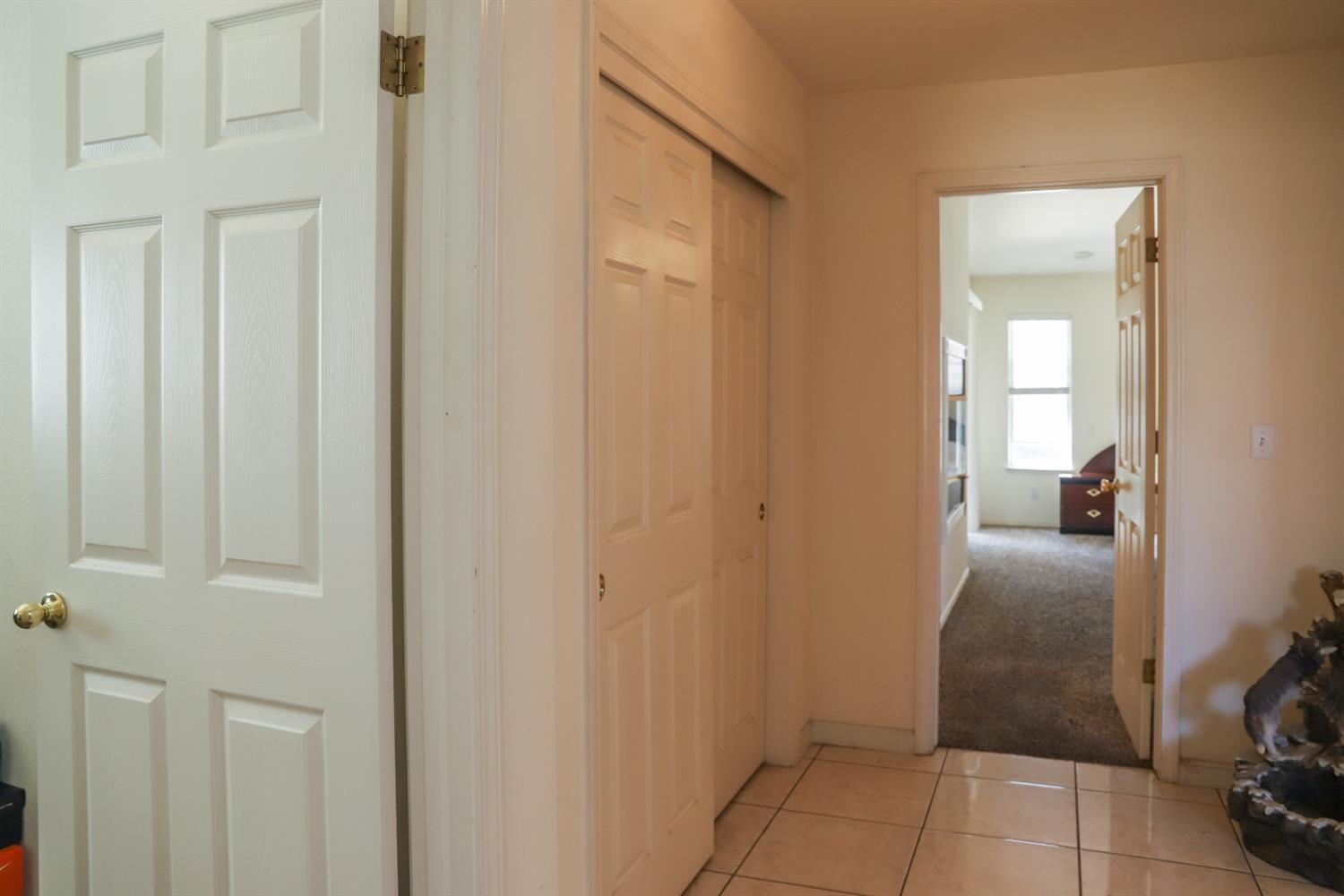 118 Gable Way Madera, CA 93637 - Photo 18 of 34