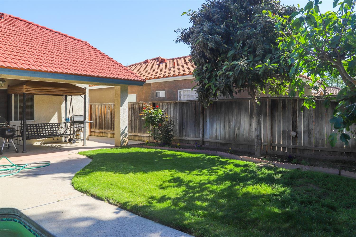 118 Gable Way Madera, CA 93637 - Photo 26 of 34