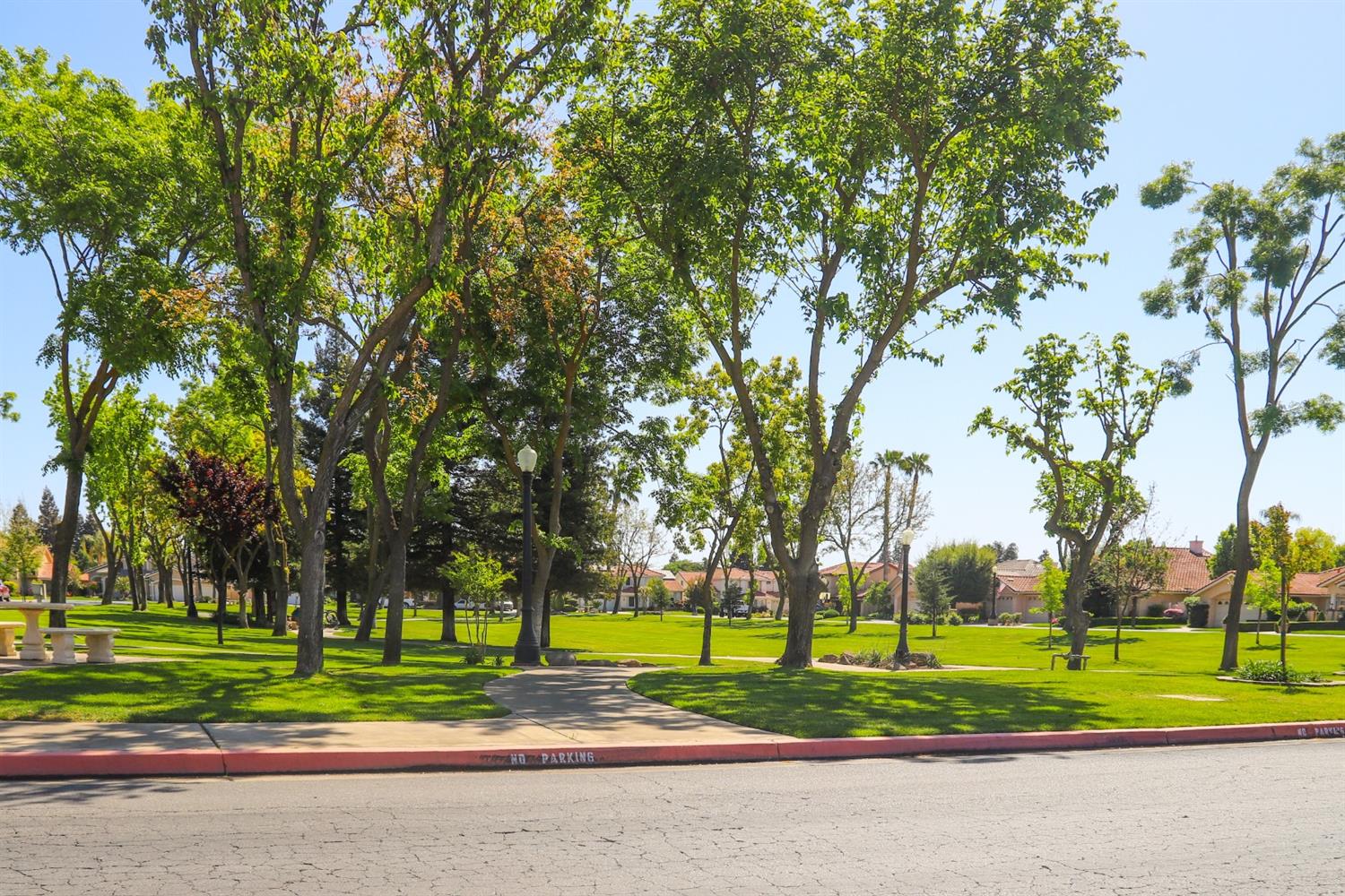 118 Gable Way Madera, CA 93637 - Photo 29 of 34