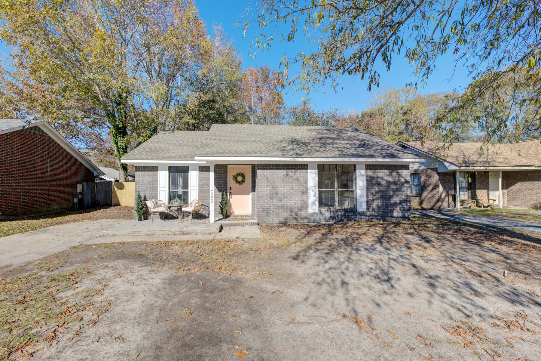 1022 Douglas Wayne Road Summerville, SC 29486 - Photo 1 of 25 1022 Douglas Wayne Rd, Summerville SC (