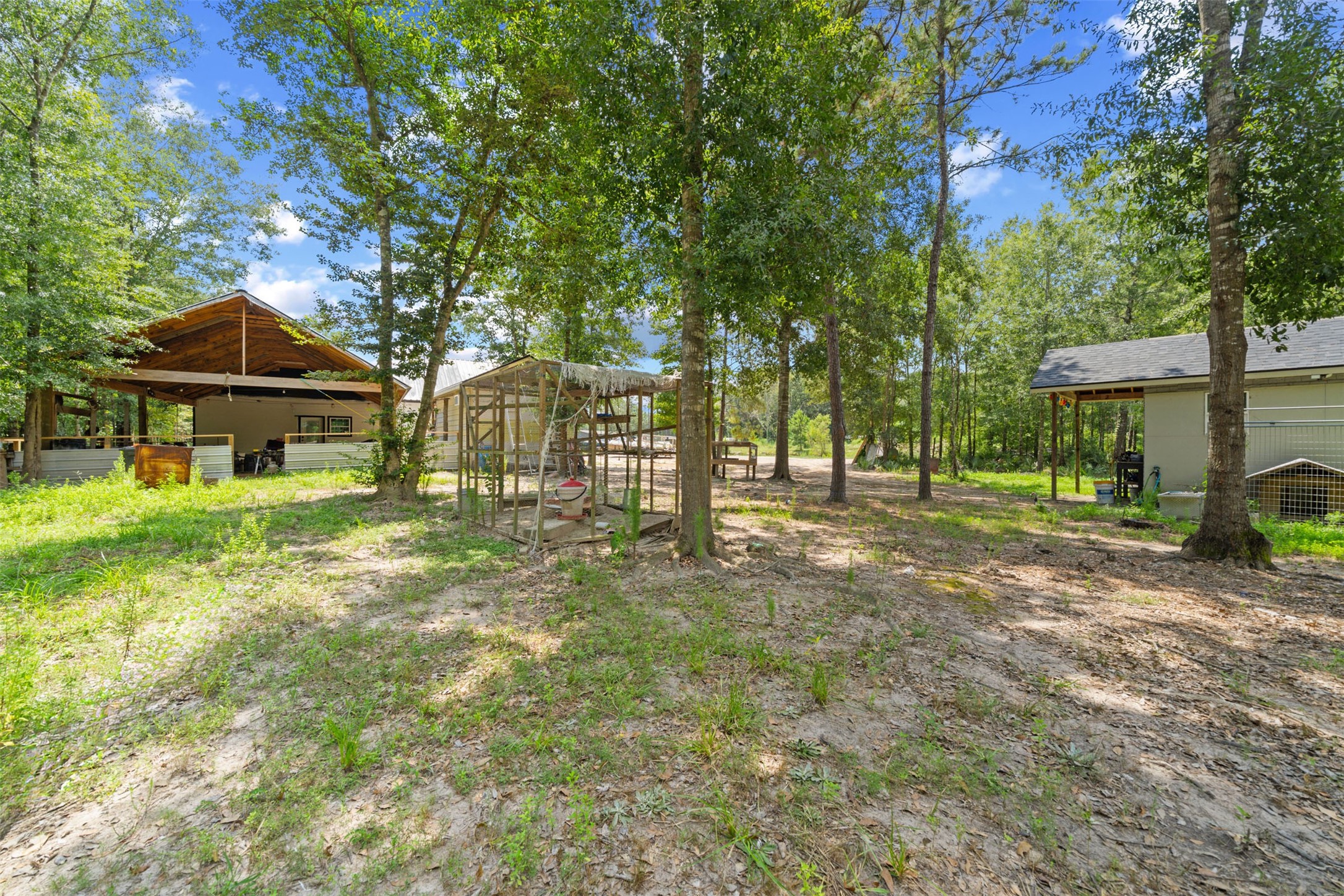 384 County Road 352 Cleveland, TX 77327 - Photo 17 of 47