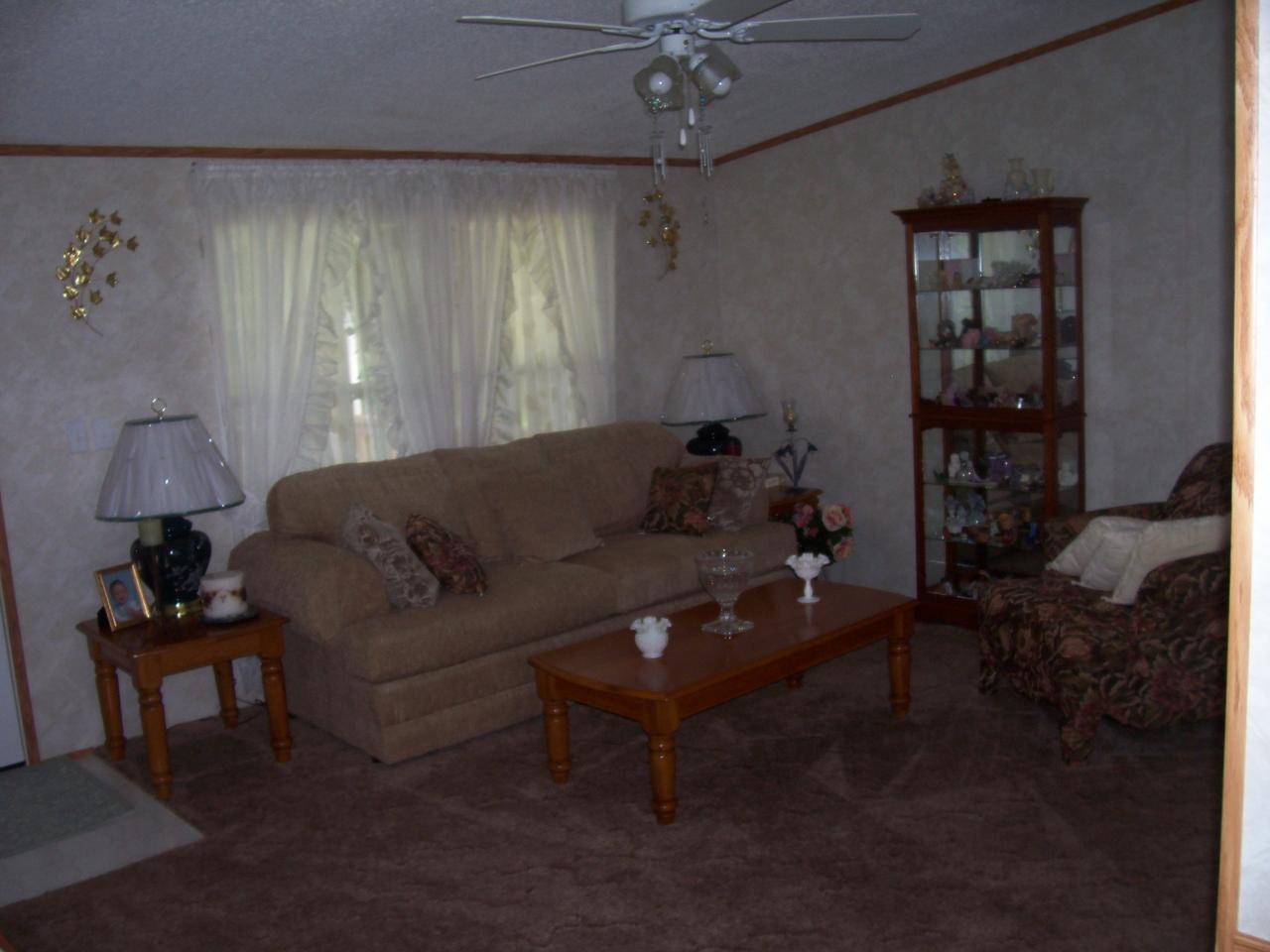 502 Armentrout Road Covington, VA 24426 - Photo 8 of 12 Living Room