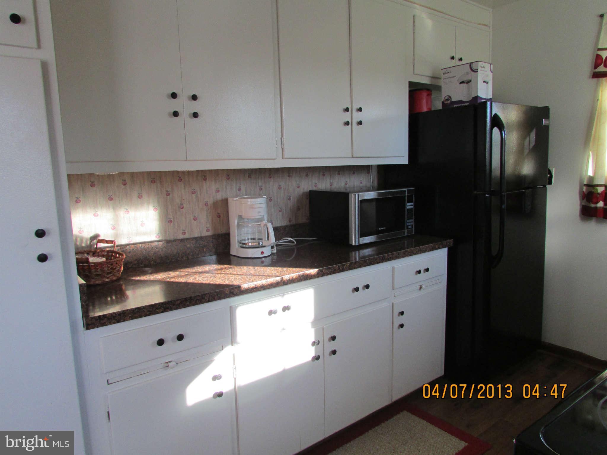 104 Paradise Road Aberdeen, MD 21001 - Photo 6 of 27 Kitchen