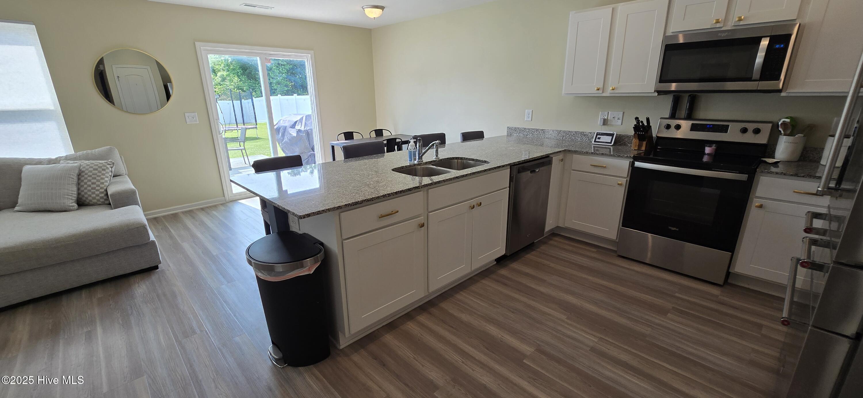 3191 Streamside Lane Winterville, NC 28590 - Photo 7 of 39 Kitchen