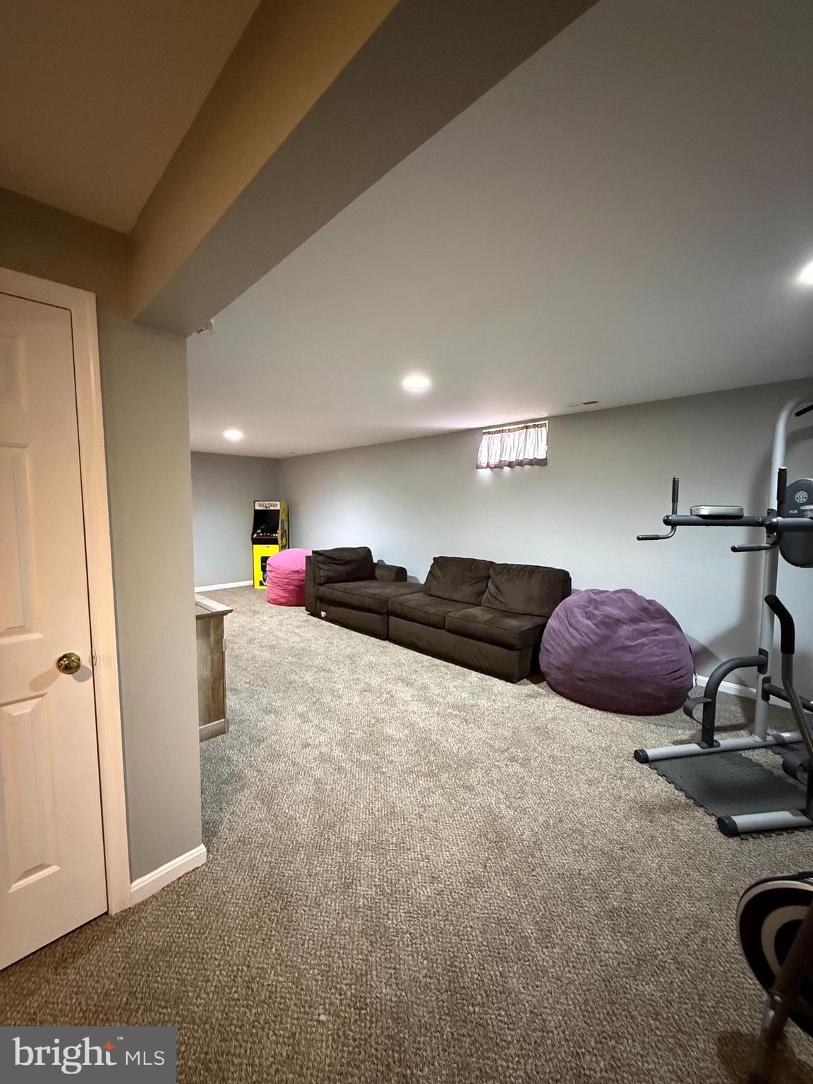 215 Seamaster Road Essex, MD 21221 - Photo 24 of 34 a kitchen with a sink and a stove