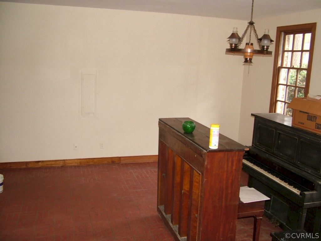 2616 Dovershire Road North Chesterfield, VA 23235 - Photo 13 of 24 Gallery Image 13