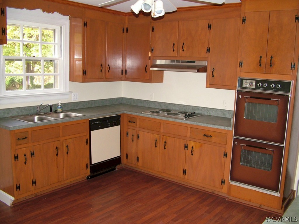 2616 Dovershire Road North Chesterfield, VA 23235 - Photo 4 of 24 Gallery Image 4