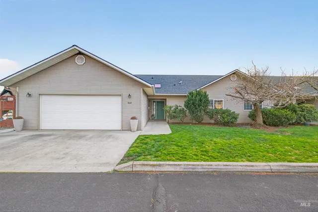 $399,000 | 822 15th Avenue, Lewiston, ID 83501