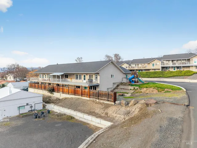 $399,000 | 822 15th Avenue, Lewiston, ID 83501