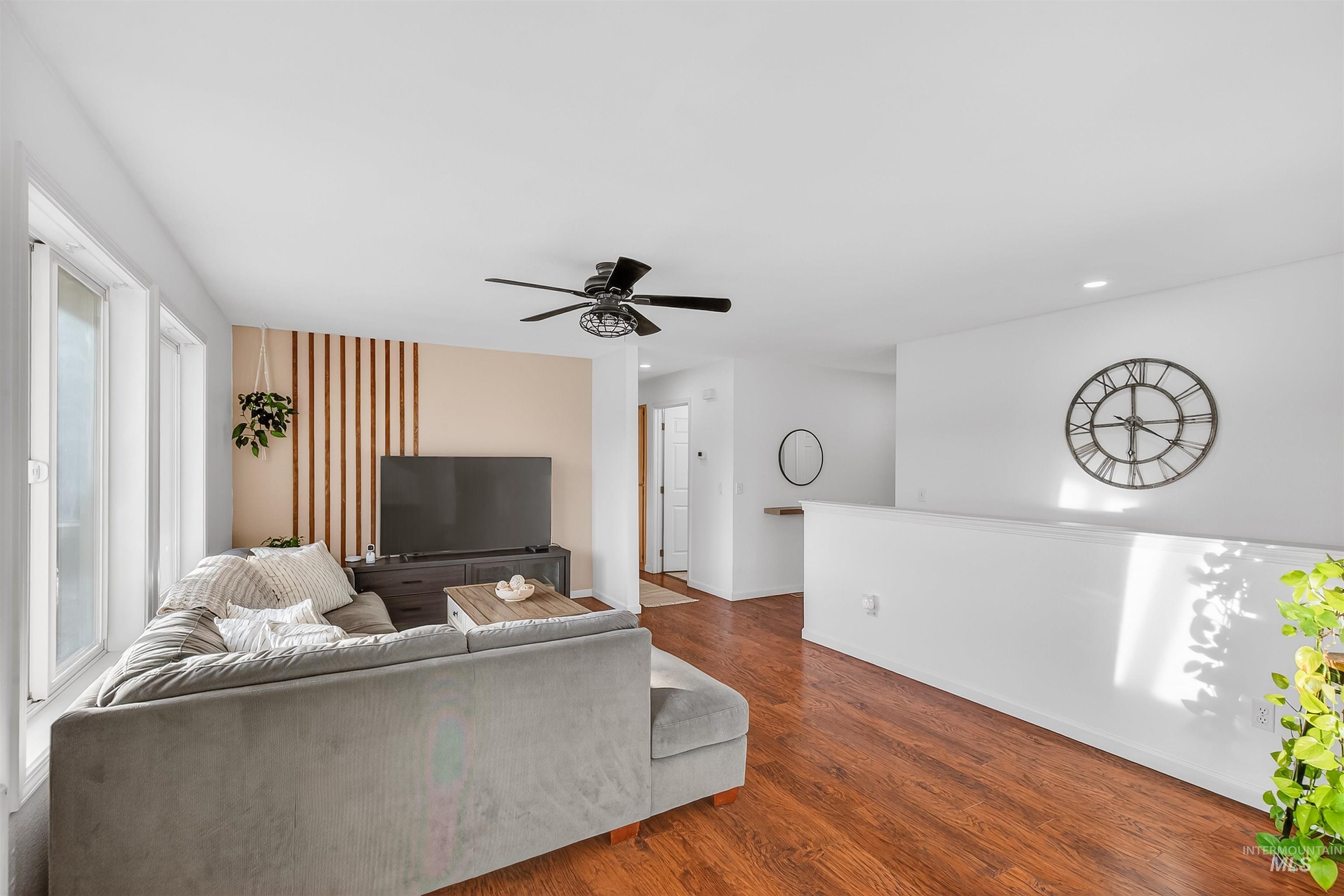 822 15th Avenue Lewiston, ID 83501 - Photo 7 of 44 Living room featuring wood finished floors, recessed lighting, and ceiling fan