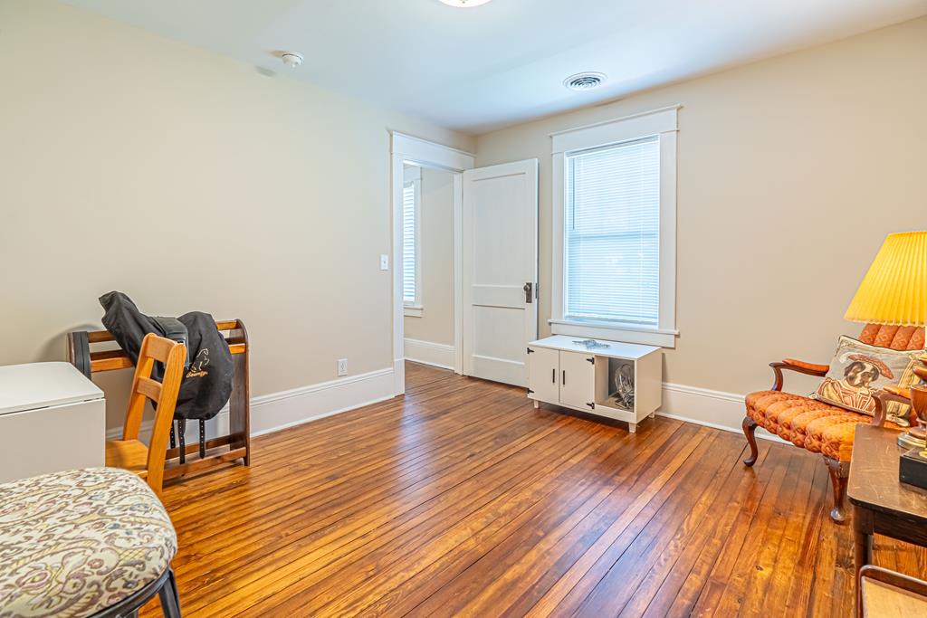 828 Colonial Road Southwest Abingdon, VA 24210 - Photo 43 of 63 Gallery Image 43