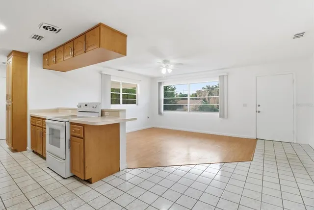 $1,450 | 13 North Wadsworth Avenue, Beverly Hills, FL 34465