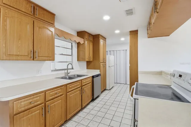 $1,450 | 13 North Wadsworth Avenue, Beverly Hills, FL 34465