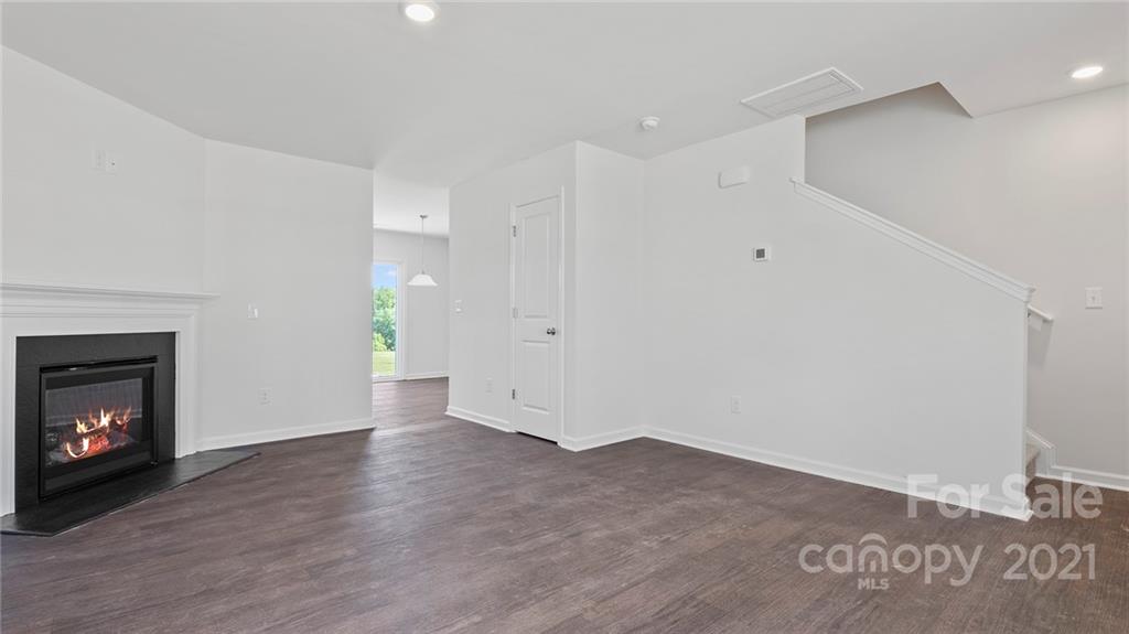 310 Oak Br Road, Unit 27 Arden, NC 28704 - Photo 5 of 26 Gallery Image 5