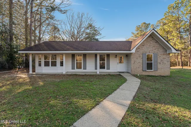$215,000 | 1013 Parker Road, Hattiesburg, MS 39402
