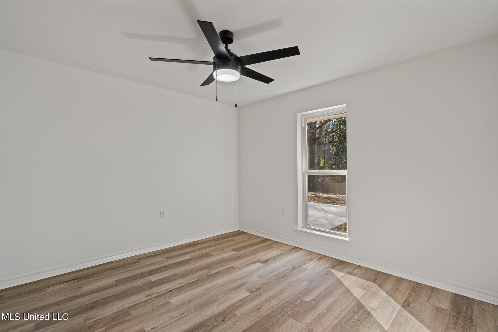 1013 Parker Road Hattiesburg, MS 39402 - Photo 24 of 32 1013_Parker_Rd-24