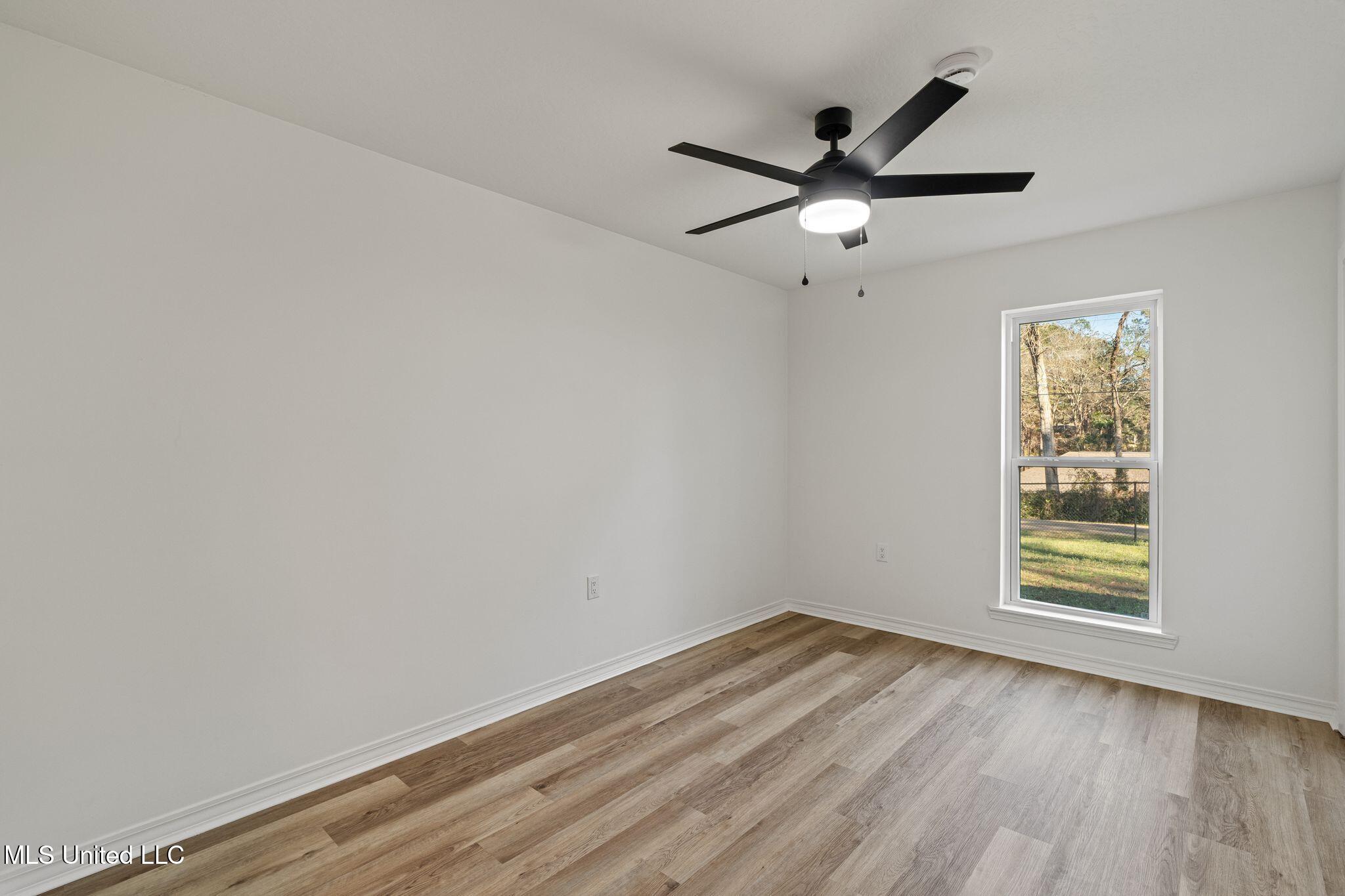 1013 Parker Road Hattiesburg, MS 39402 - Photo 27 of 32 1013_Parker_Rd-27