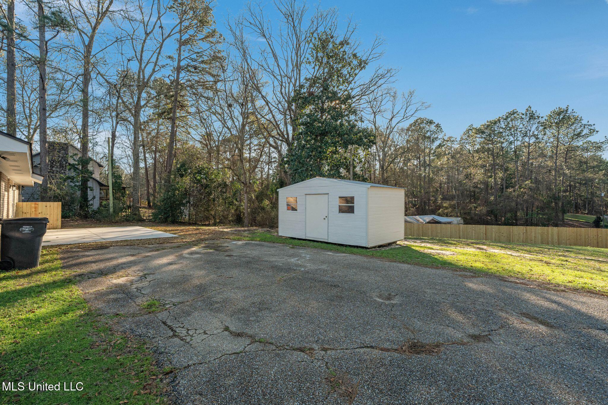 1013 Parker Road Hattiesburg, MS 39402 - Photo 31 of 32 1013_Parker_Rd-31