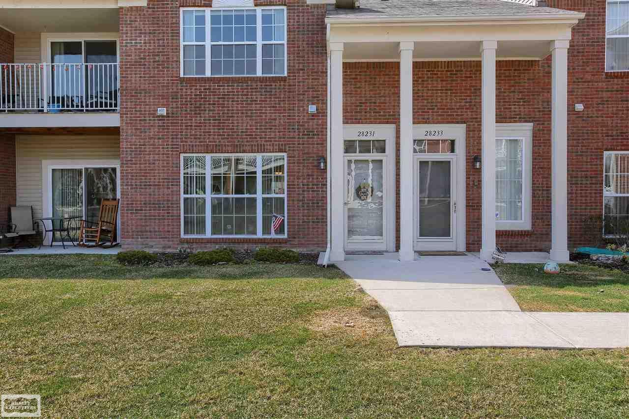 28231 South Pointe Lane Chesterfield, MI 48051 - Photo 1 of 20