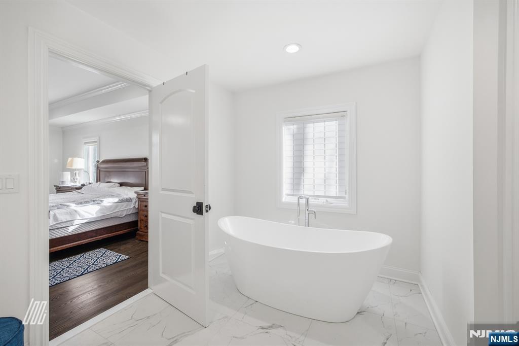 8 Ranch Lane Closter, NJ 07624 - Photo 23 of 36
