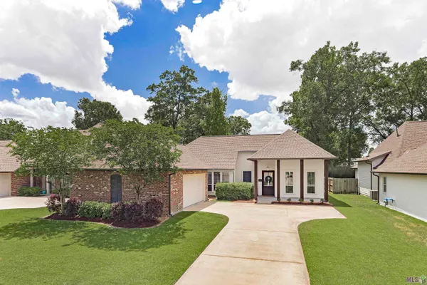 $399,900 | 40275 Kapelle Avenue, Prairieville, LA 70769