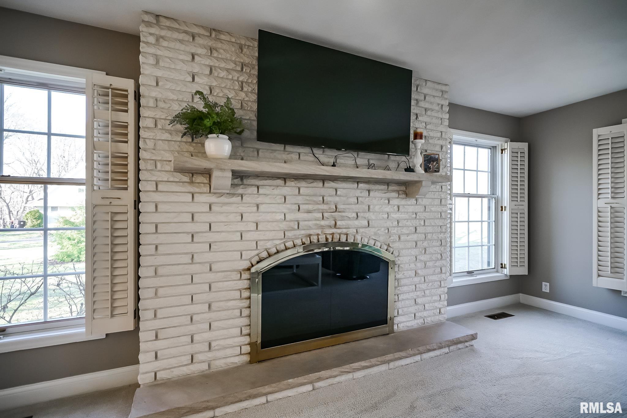 11815 North Hickory Grove Road Dunlap, IL 61525 - Photo 44 of 99 Gallery Image 44