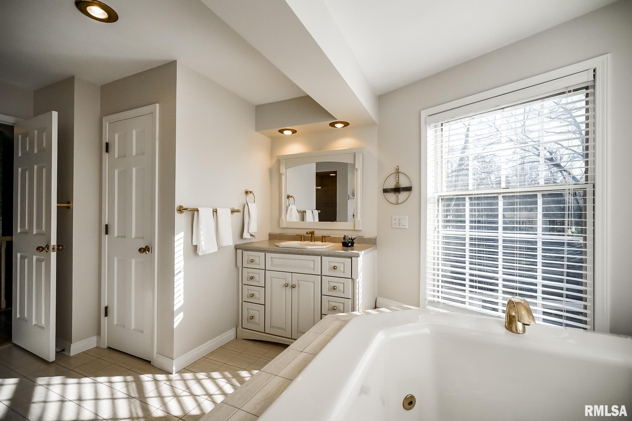 11815 North Hickory Grove Road Dunlap, IL 61525 - Photo 70 of 99 Gallery Image 70