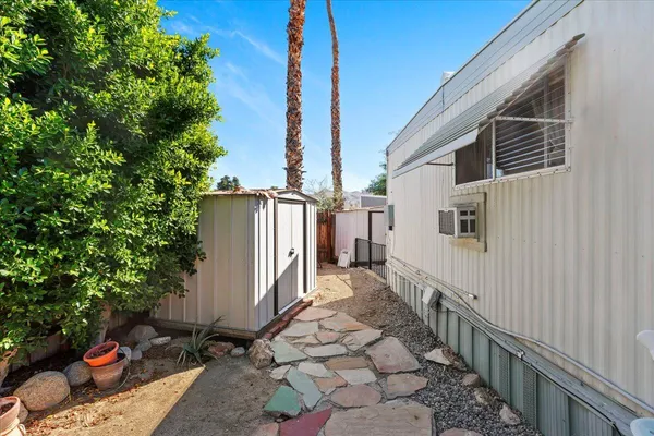 $119,000 | 322 Logenita Street, Palm Springs, CA 92264