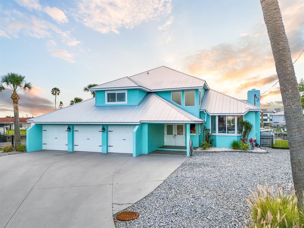 744 Spanish Main Drive Apollo Beach, FL 33572 - Photo 1 of 1