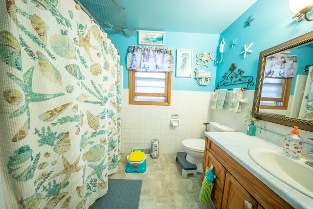 $650,000 | 123 Pond Road, Neosho, WI 53059