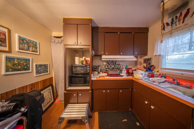 $650,000 | 123 Pond Road, Neosho, WI 53059